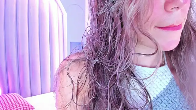 myapril__ - MyApril__'s free webcam