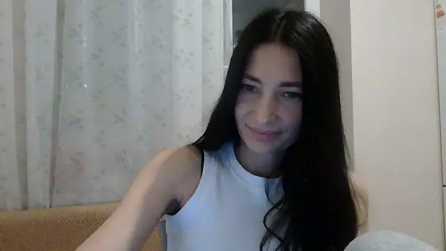 gisiraya - Gisiraya's free webcam - UK Sex Cams