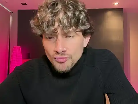 mcklister_kinky_feets webcam