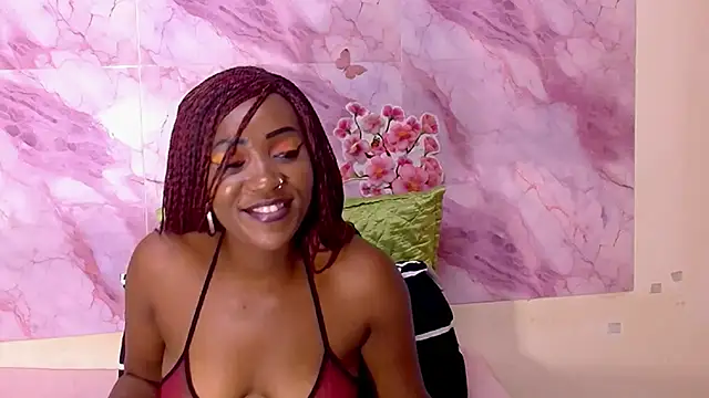 EbonyOlive69 webcam