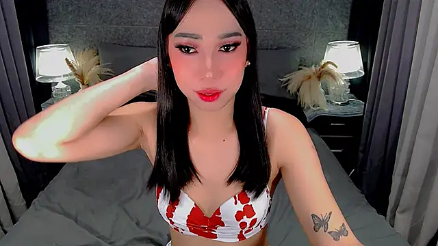 saphira_fucks webcam