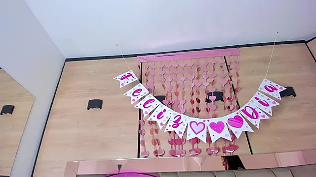 karol_lewiss - Karol_lewiss's free webcam - UK Sex Cams