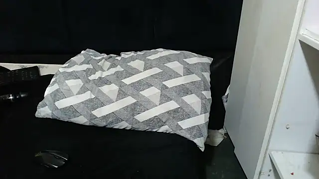 SweetHotBabby18 webcam