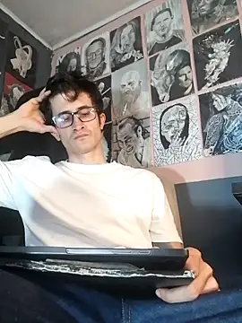 Loggan_donnelly webcam