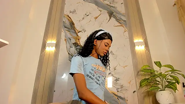 Rosaly_Rodman webcam