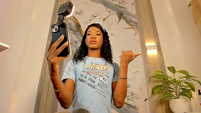 Rosaly_Rodman webcam