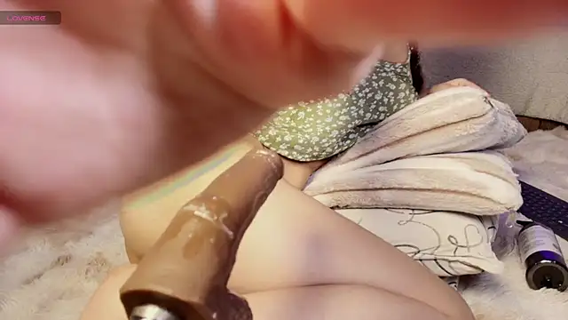 Madeline_Dreams webcam