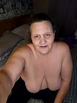 MissQueenBeex webcam