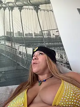 Bigbuttbrooklynn webcam