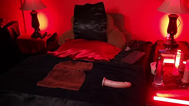 jennifercd (T milf) - sissy cum