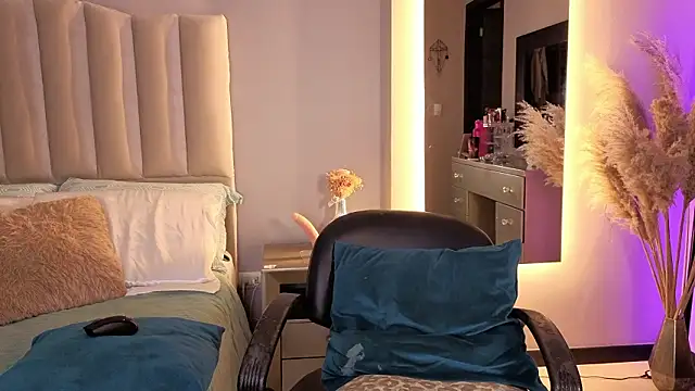 mia_monroe888 webcam