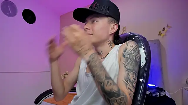 nascary_fox - Nascary_Fox's free webcam - UK Sex Cams