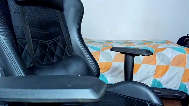 tommy_bred - Tommy_Bred's free webcam - UK Sex Cams