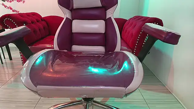 Emily_andrews webcam