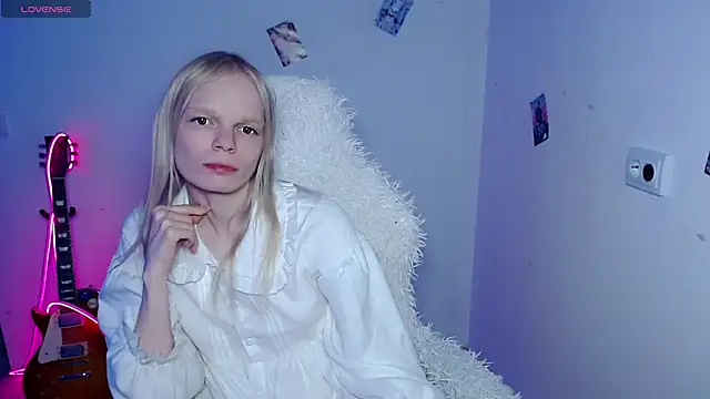 Emily_Nyaffee webcam