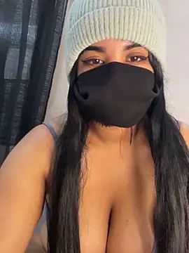 Nabila-hanouna webcam