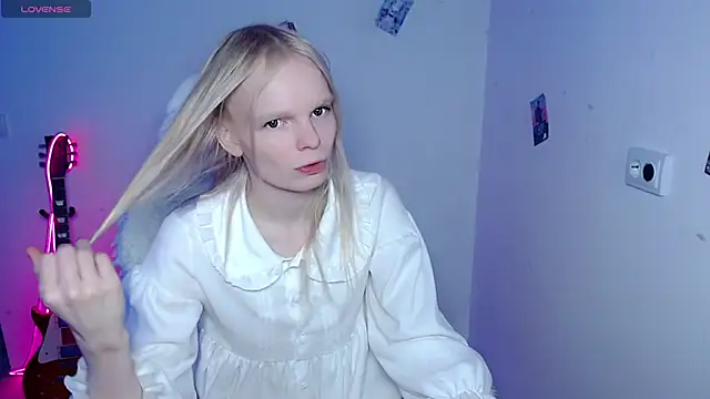 Emily_Nyaffee webcam