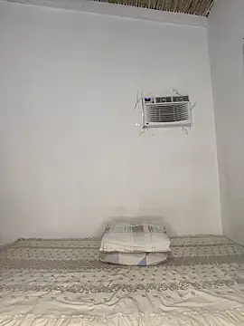 MilfTentasion webcam