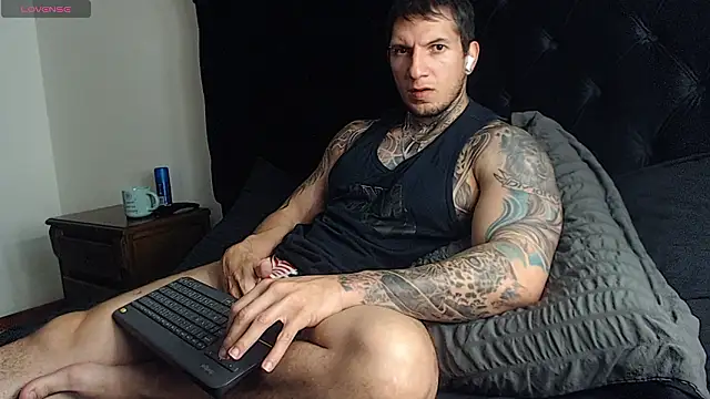 Shane_Clay webcam
