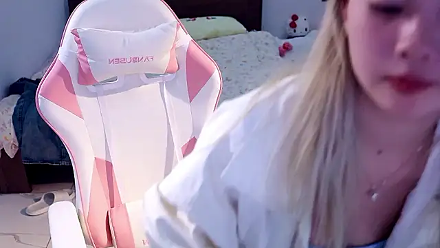 dali83 - Dali83's free webcam - UK Sex Cams