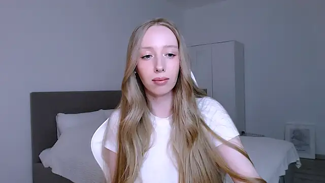 Luna_insniity webcam