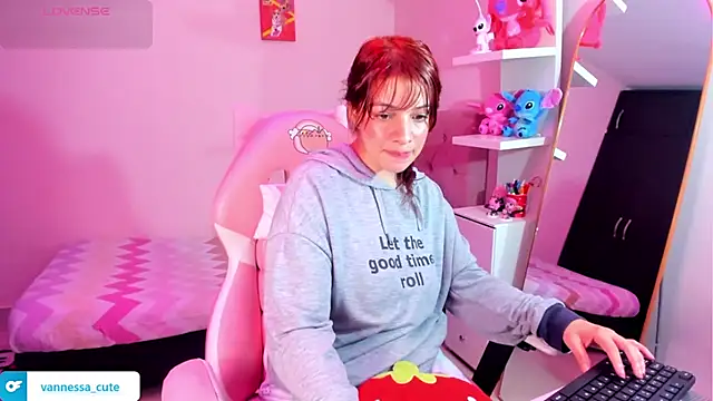 Vannessa__Shy webcam