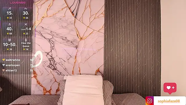 big_tits_in_your_face webcam