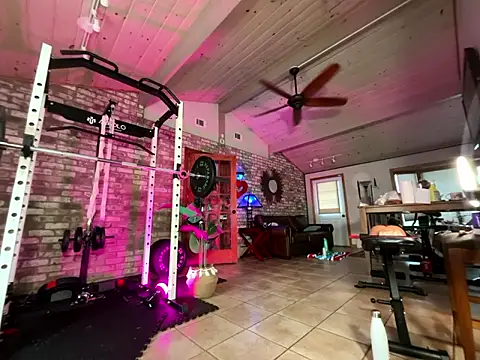 LushianaFitness webcam