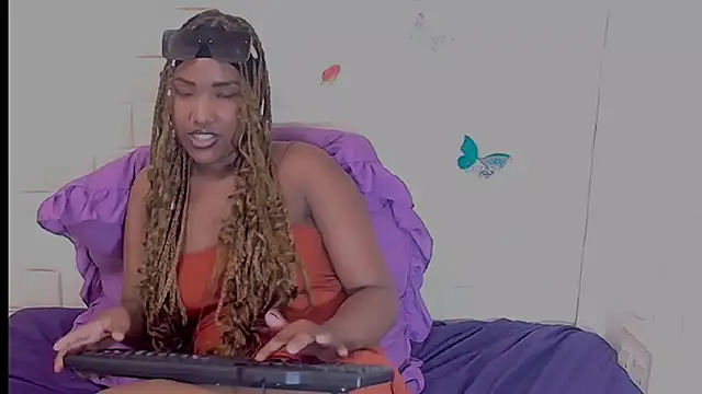 EroticSexyPrada webcam