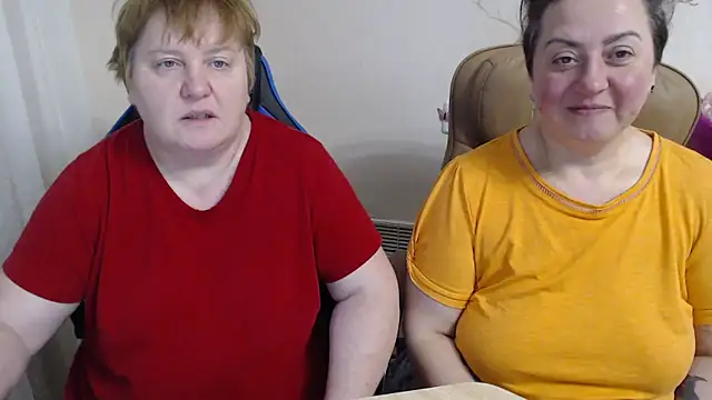 Bertie_Adeline webcam