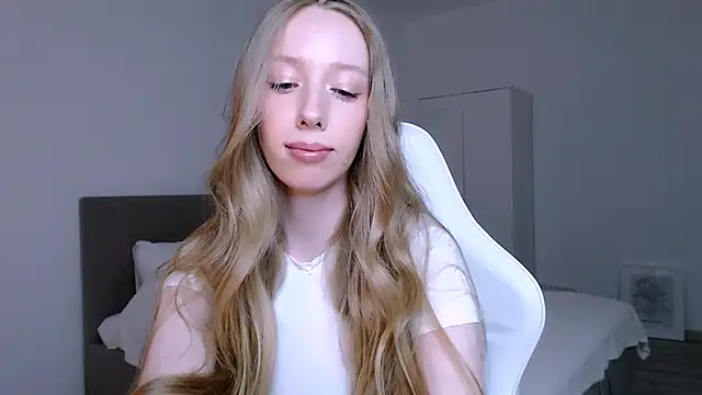 Luna_insniity webcam