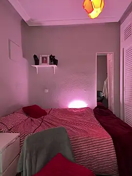 Crystal_________ webcam