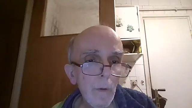 mariusica1@xh webcam