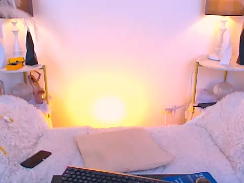 Alluring_Carmela webcam