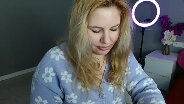 Passion-Blondy webcam