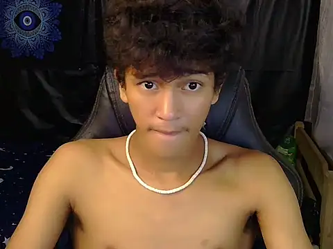 hugekenbigcock webcam