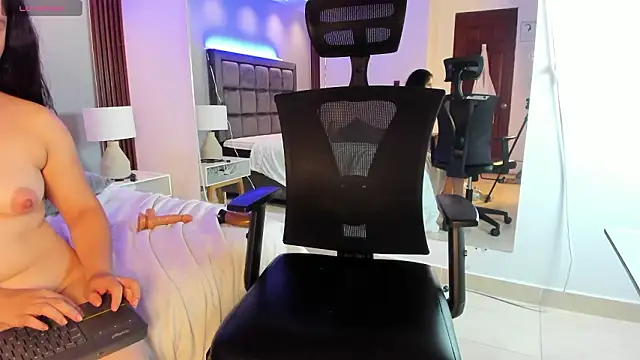 Alicee_Broownn webcam