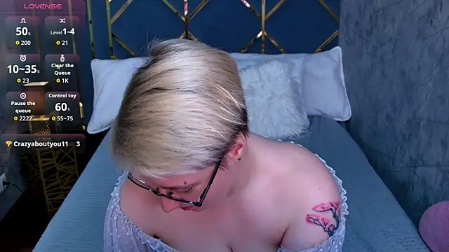 alexandragreen - AlexandraGreen's free webcam - UK Sex Cams