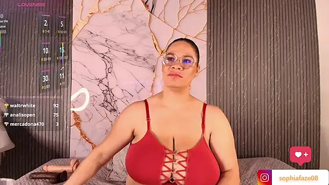 big_tits_in_your_face webcam