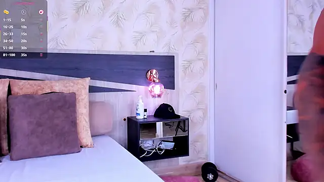 Travis_lenox_ webcam