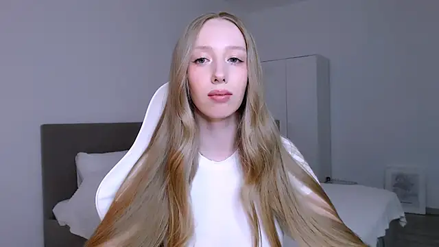 Luna_insniity webcam