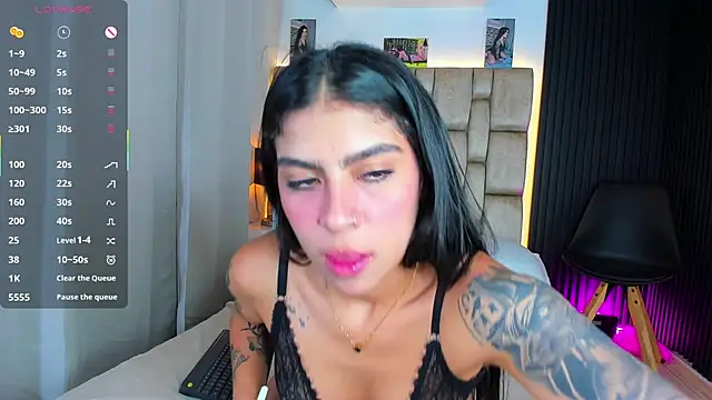 little_sophie18 webcam