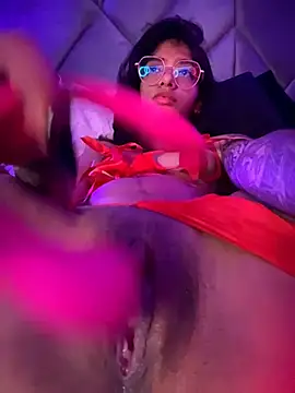 TweetiePieXXX webcam