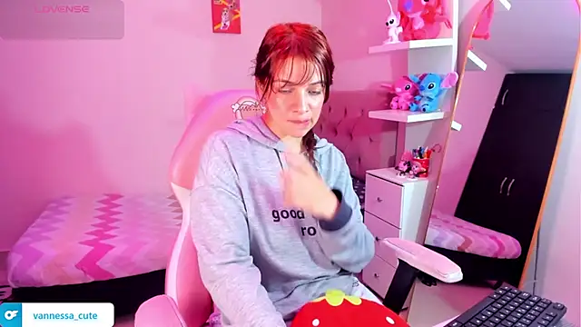 Vannessa__Shy webcam