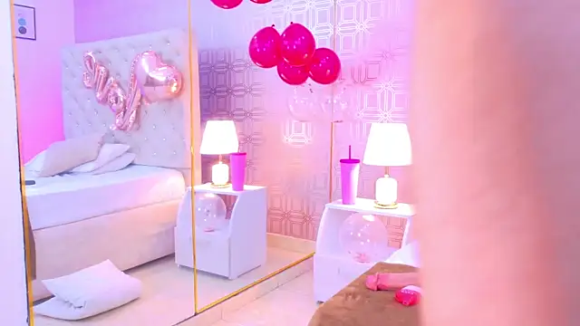 mia-monroe - Mia-Monroe's free webcam - UK Sex Cams