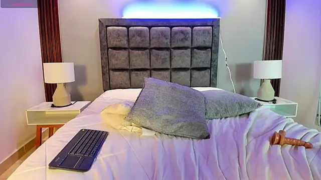 Alicee_Broownn webcam