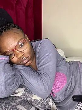 YummyMelanin117 webcam