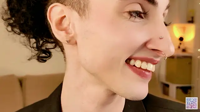 Queen_of_tease webcam