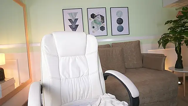 emilyturneer - EmilyTurneer's free webcam - UK Sex Cams