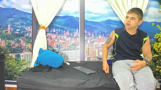 SabrinaAndEddy webcam